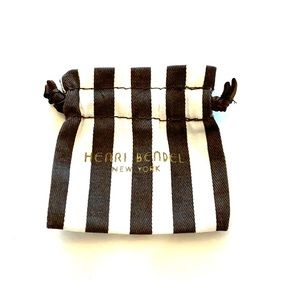 RARE!!! Henri Bendel small accessory bag 💼 🤎🤍